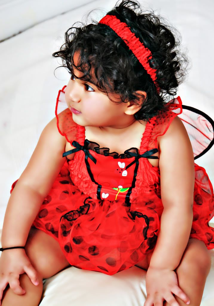 http://i1095.photobucket.com/albums/i468/ramilla1/ladyb25.jpg