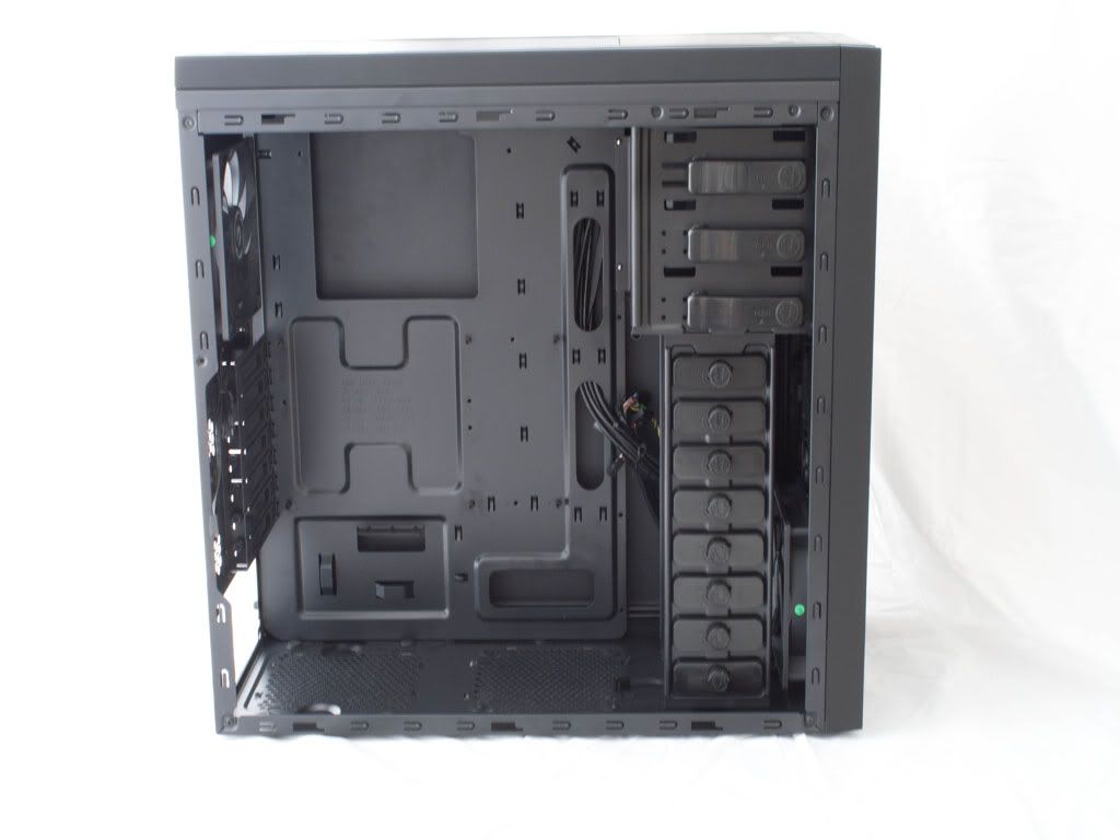 IMAGE: http://i1095.photobucket.com/albums/i472/copenhagen69/_MG_4425.jpg