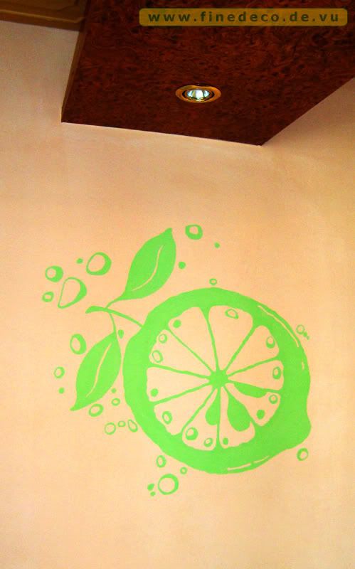 Pictura pe perete in bucatarie.