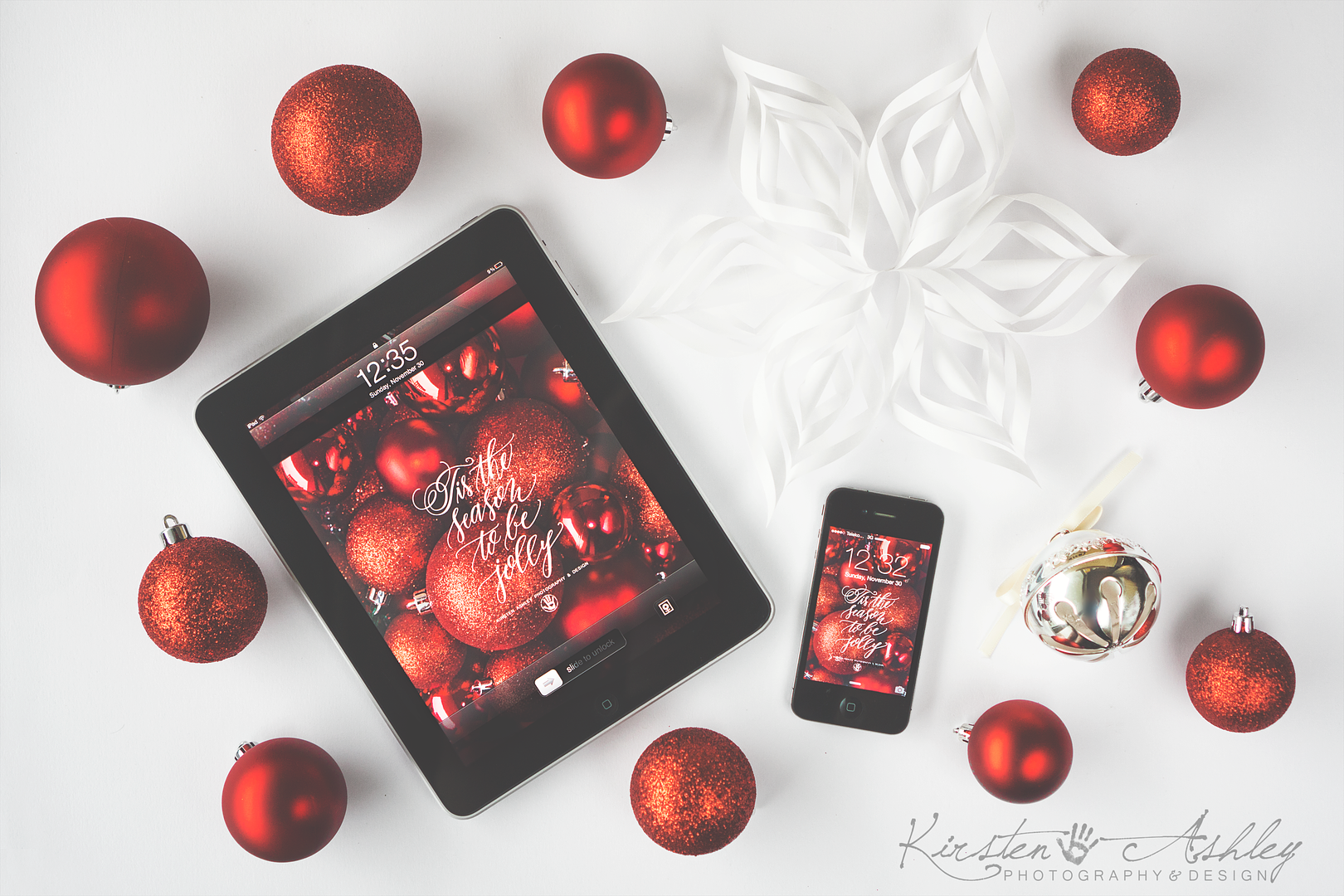 December Freebie | Holiday Lock Screen Wallpaper | Kirsten Ashley Photography & Design