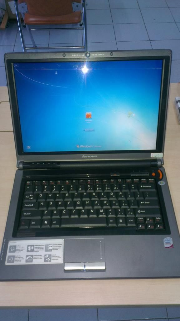 Bán Laptop Lenovo Y410 core2 T8100 Ram2gb Hdd250GB tem Phong Vũ - 2