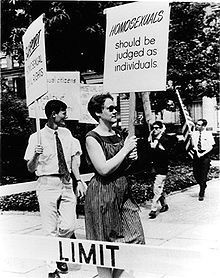 photo 220px-Barbara_Gittings_1965.jpg